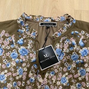 Melanie Lyne | NWT Brown Floral Chiffon Blouse 🩷
